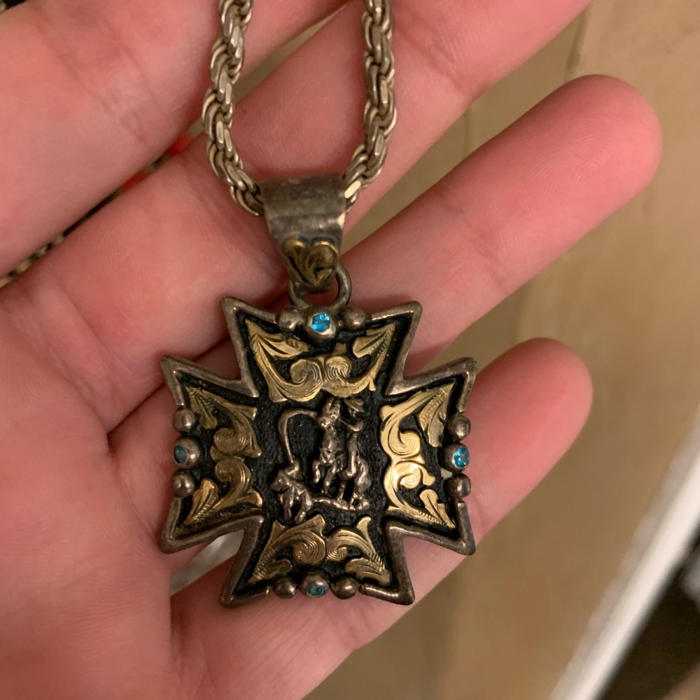Hyo Silver Necklace
